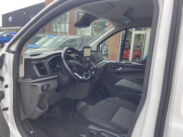 Ford TRANSIT CUSTOM 300 2.0 TDCI L2H1 Trend 105 pk | Trekhaak | Stoelverwarming | Achteruit rijcamera |
