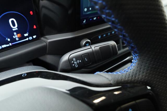 Ford TRANSIT CUSTOM 320 2.5 PHEV L2H1 MS-RT DC | Voorraad | Elek. Trekhaak | 19'' | Kuipstoelen | Cruise