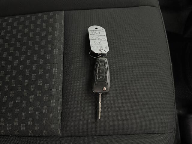 Ford TRANSIT CUSTOM 2.0TDCI 130PK Lang | Achterdeuren | Airco | Cruise | 3-Persoons | 2800Kg Trekhaak