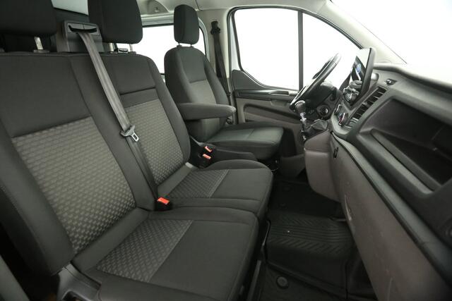 Ford TRANSIT CUSTOM 300 2.0 TDCI L2H1 | DC | Airco | Cruise | Carplay | Trekh. | Navi | Parkeersens.