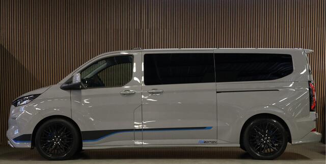 Ford TRANSIT CUSTOM 300 2.0 TDCI L2H1 Sport 170 PK DC | L+R Schuifdeur | Dubbel Cabine | 360 Camera | ACC | Blind Spot | Navigatie | Camera | CarPlay | Lane Assist | | Raptor Edition | Elek. Trekhaak | 5-Zitter | BPM VRIJ | Verlengde fabrieksgarantie tot 12-2029 | Dubbel Cab