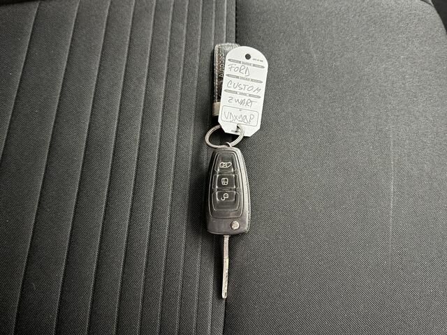 Ford TRANSIT CUSTOM 2.0TDCI 130PK Automaat Dubbele Cabine Limted Lang | Navigatie | Camera | Airco | 2xSchuifdeur | Trekhaak