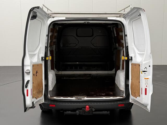 Ford TRANSIT CUSTOM 2.0TDCI Business Imperiaal | Trekhaak | Airco | Cruise | 3-Persoons | Betimmering