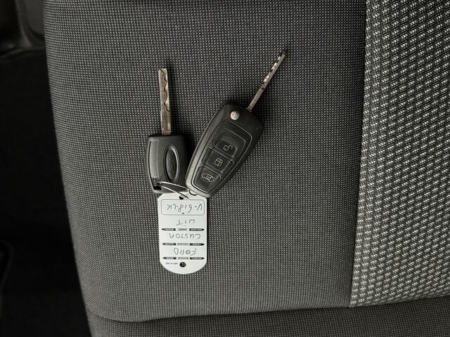 Ford TRANSIT CUSTOM 2.0TDCI Business Imperiaal | Trekhaak | Airco | Cruise | 3-Persoons | Betimmering