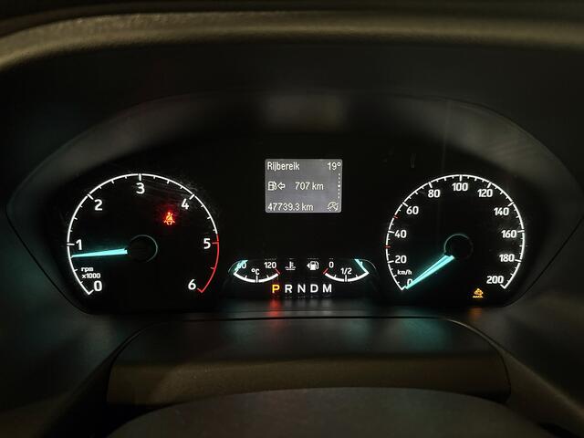 Ford TRANSIT CUSTOM 340 2.0 TDCI Automaat 131PK H2 Trend 3Pers. *ideaal voor Camper* Navigatie / Pdc./ Airco / Safety&Comfort pack / Driver assist / Stoelverwarming / Distributie vv.bij 36.126 KM / / Apk nieuw