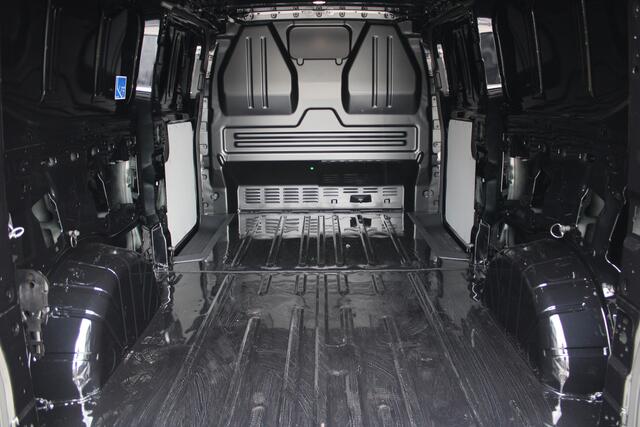 Ford TRANSIT CUSTOM 320 2.0 TDCI L2H1 Trend 170pk - 4x4 AWD - 18'' - Spoiler pack - 2x Schuifdeur - Adaptive Cruise - Blind spot - Stoelverwarming - All In - Rijklaar