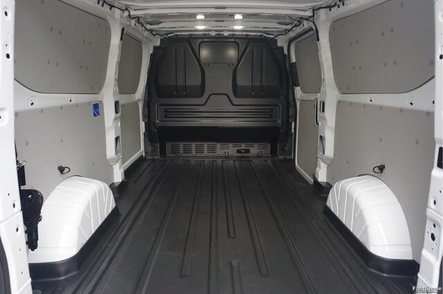 Ford TRANSIT CUSTOM 300L 136PK Limited BPM VRIJ!! 12" Scherm Navi, Camera, Adap Cruise, LED!! NR. GW02*