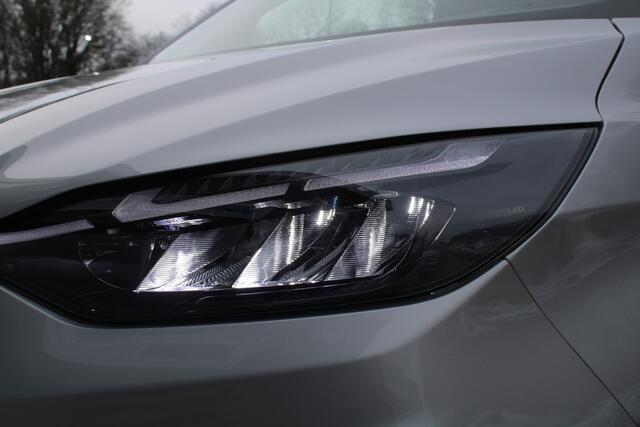 Ford TRANSIT CUSTOM 320 2.0 TDCI L2H1 Trend 136pk - Carplay - Android - Camera - LED koplampen - Airbag bijrijder - 70l tank - Rijklaar