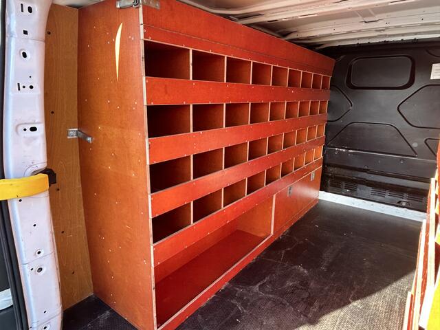 Ford TRANSIT CUSTOM 2.0 TDCI 105 PK / L1H1 / 1e EIG. / 79.822 KM !! / TREKHAAK / INRICHTING / IMPERIAAL / 3-ZITS / AIRCO / CRUISE