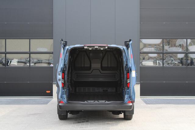 Ford TRANSIT CUSTOM 320 2.5 PHEV L2H1 Trend 232pk - 5 jaar GARANTIE - 2x Schuifdeur - Adaptive Cruise - Blind Spot - Navigatie - Camera - Verwarmd Stuur - Rijklaar