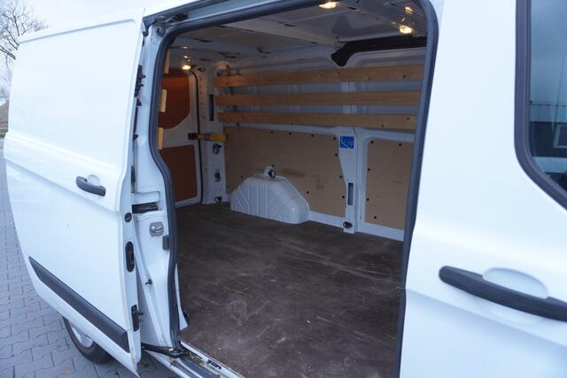 Ford TRANSIT CUSTOM 2.0 TDCI L2 EURO 6 - Airco - Cruise - Camera - ¤13.900,- Excl.