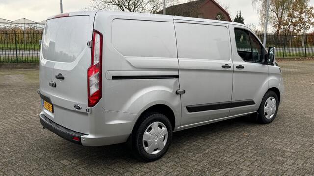 Ford TRANSIT CUSTOM 2.0 TDCI 96KW 131PK AUTOMAAT EURO 6 AIRCO/ CRUISE CONTROL/ NAVIGATIE/ 100% DEALERONDERHOUDEN