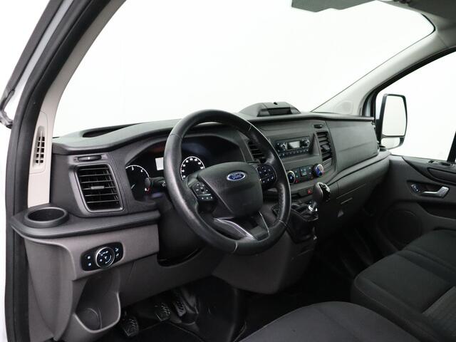Ford TRANSIT CUSTOM 2.0TDCI Lang Imperiaal | Trekhaak | Airco | Cruise | 3-Persoons | Betimmering