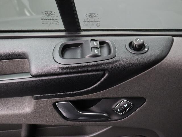 Ford TRANSIT CUSTOM 2.0TDCI Lang Imperiaal | Trekhaak | Airco | Cruise | 3-Persoons | Betimmering