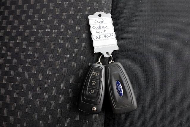 Ford TRANSIT CUSTOM 2.0 TDCI 130pk L2H1 Trend Navi/Camera/Trekhaak 2800kg 04-2021