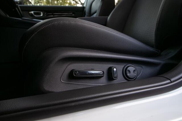 Honda CIVIC 2.0 e:HEV Advance - Cons. prijs rijklaar | Schuifdak | Navi | Leder