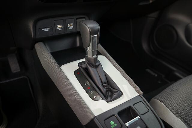 Honda JAZZ 1.5 e:HEV ADVANCE CROSSTAR - AKTIE - NIEUW - CAMERA