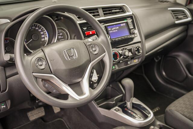 Honda JAZZ 1.3i V-TEC TREND - AUTOMAAT - 16" LICHTMETAAL - TREKHAAK - VERWARMDE VOORSTOELEN