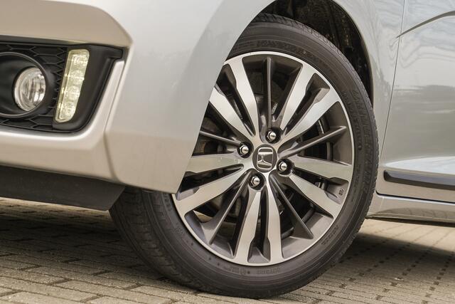 Honda JAZZ 1.3i V-TEC ELEGANCE - CAMERA - STOELVERWARMING