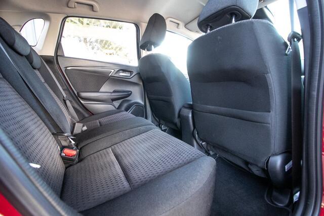 Honda JAZZ 1.3 i-VTEC Elegance Automaat All-in rijklaarprijs | Dealerond. | Nav | Stoelverw. | Cruise