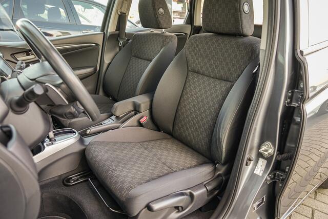 Honda JAZZ 1.3i VTEC COMFORT - AUTOMAAT - ALL WEAHTERS - STOELVERWARMING