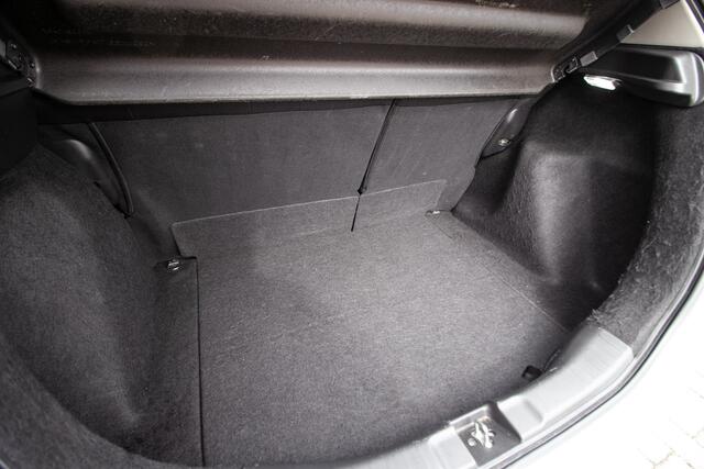 Honda JAZZ 1.5 i-VTEC Dynamic al-in rijklrprs | all season banden