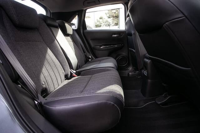 Honda JAZZ 1.5 e:HEV Elegance Automaat - Apple carplay /Andr. auto | Dealer ond. | Camera