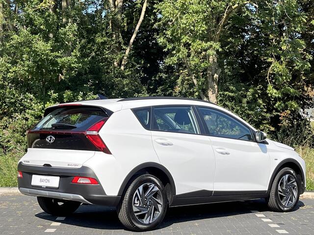 Hyundai Bayon 1.0 T-GDI Comfort Smart |¤4400 KORTING|NAVIGATIE|SENSOREN|CAMERA|