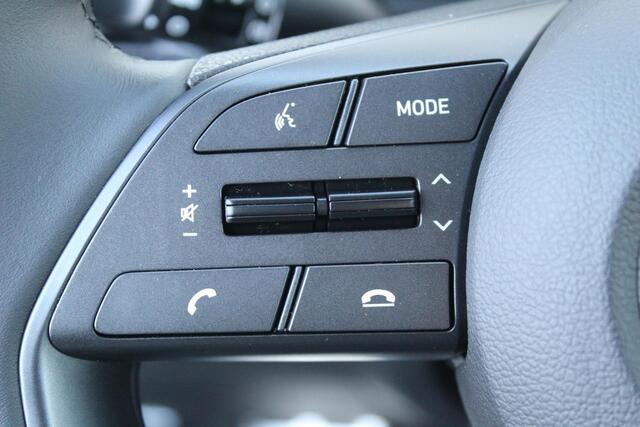 Hyundai Bayon 1.0 T-GDI Comfort Smart / Navigatie + Apple Carplay/Android Auto / Cruise Control / Achteruitrijcamera / Lichtmetalen Velgen 16" / Airco /