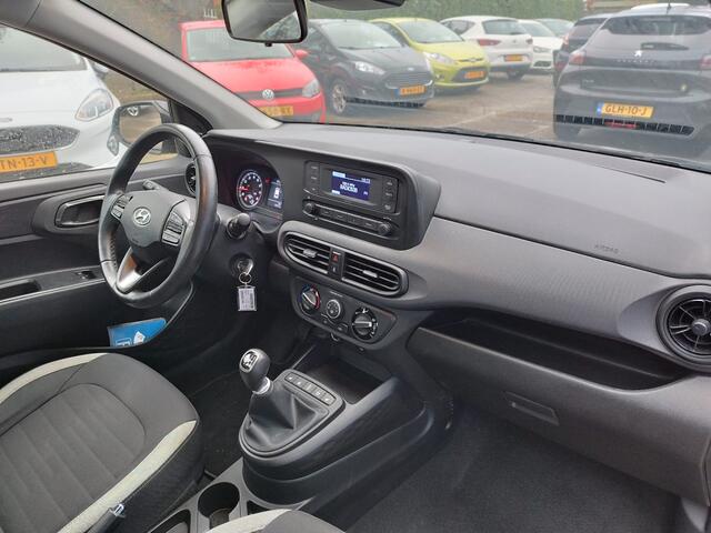 Hyundai I 10 1.0 Select ** 5 STUKS ** 5 DRS ** Airco ** Cruise ** PDC ** Stoelverwarming **