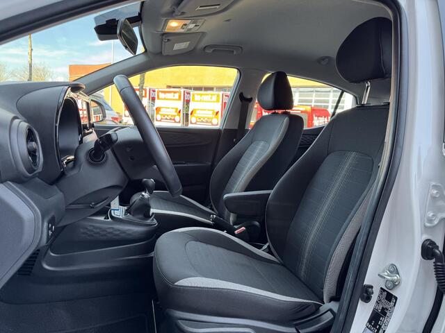 Hyundai I 10 1.0 Comfort Smart | Navigatie | Camera | Airco | Cruise Control | Apple Carplay/Android Auto | DAB | Bluetooth Tel. | Rijklaarprijs!