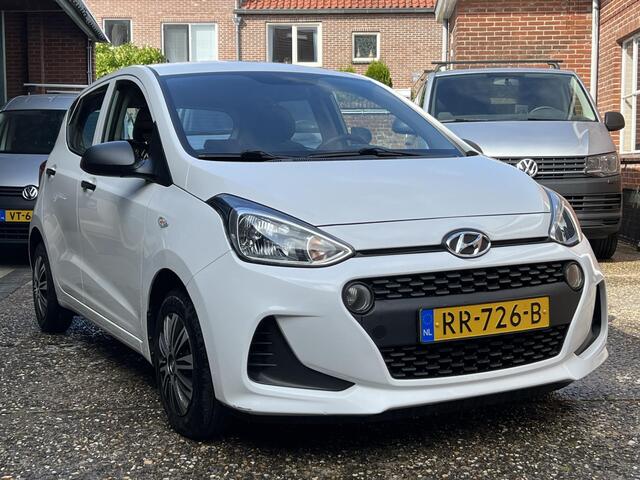 Hyundai I 10 1.0i i-Drive 2018 85000KM NAP 1e eigenaar btw-auto nieuwe APK+grote beurt