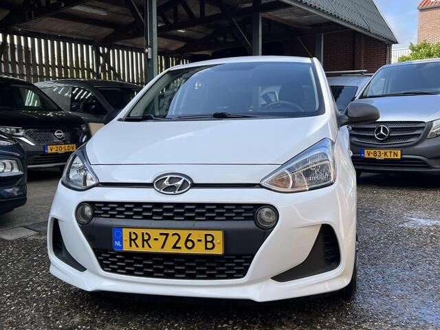 Hyundai I 10 1.0i i-Drive 2018 85000KM NAP 1e eigenaar btw-auto nieuwe APK+grote beurt