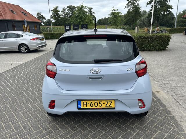 Hyundai I 10 1.0 Comfort App Led Cruise Two Tone Nap