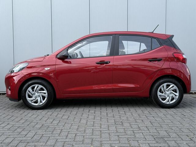 Hyundai I 10 1.0 Comfort / Navigatie / Achteruitrijcamera / Parkeersensoren Achter / Airco / Cruise Control / Snel Leverbaar! /