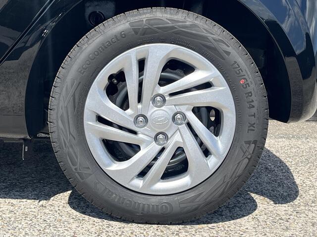 Hyundai I 10 1.0 Comfort | ¤2500 KORTING | CAMERA | PARKEERSENSOREN | NAVIGATIE | APPLE CARPLY & ANDROID AUTO | NIEUW UIT VOORRAAD