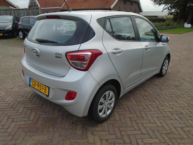 Hyundai I 10 1.0i i-Motion Comfort ALL SEASON CRUISE CONTR