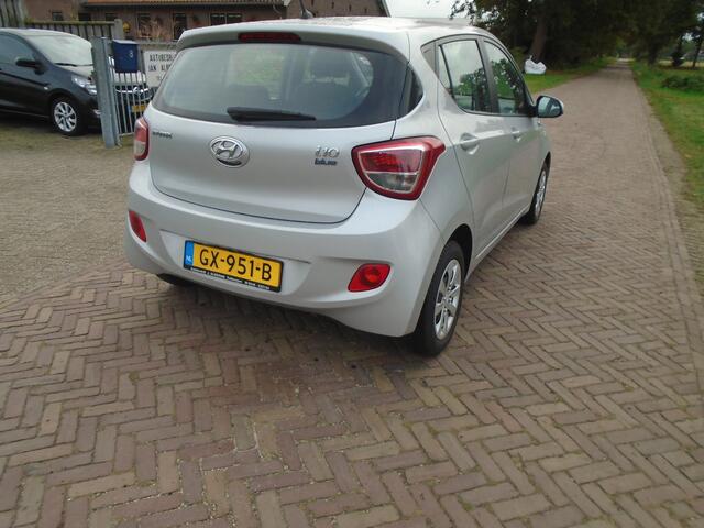 Hyundai I 10 1.0i i-Motion Comfort ALL SEASON CRUISE CONTR