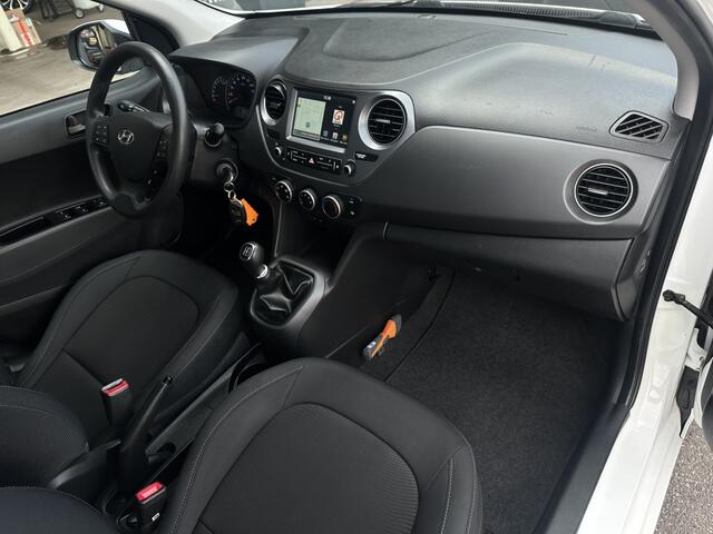Hyundai I 10 1.0i Comfort / Navigatie / Carplay-Android Auto / Airco