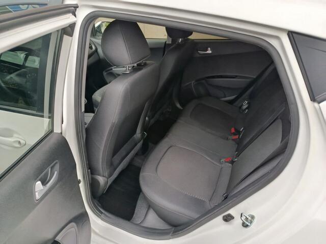 Hyundai I 10 1.0I I-PREMIUM