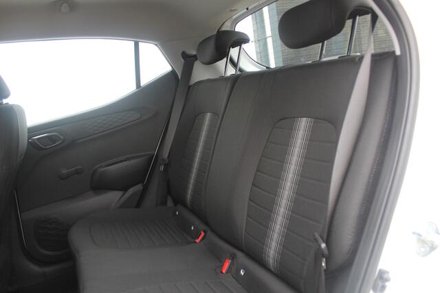 Hyundai I 10 1.0 Comfort Smart Parkeer camera l Navigatie l Cruise control l Apple carplay/ Android auto l Bluetooth