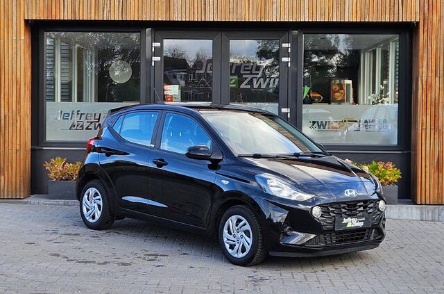 Hyundai I 10 1.0 Comfort 5-zits stoelverwarming. stuurverwarming. cruise control. multifunctioneel stuurwiel.