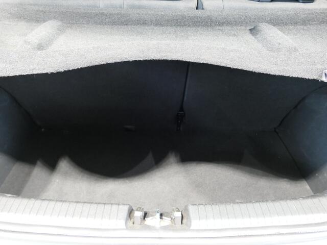 Hyundai I 10 1.0 Comfort 5-zits *Allseasons* - Grootlichtassistent, bluetooth, cruise