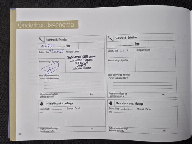Hyundai I 10 1.0 Comfort 5-zits Automaat / Navigatie via Apple Carplay of Android Auto / Fabrieksgarantie tot 03-2029 / Airco / Cruise control / Dealer onderhouden / Elektrische ramen voor en achter / / Lichtmetalen wielen 15" /