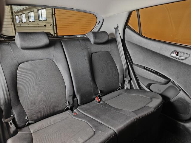 Hyundai I 10 1.0i i-Premium navi | stoelverwarming clima | stuurverwarming