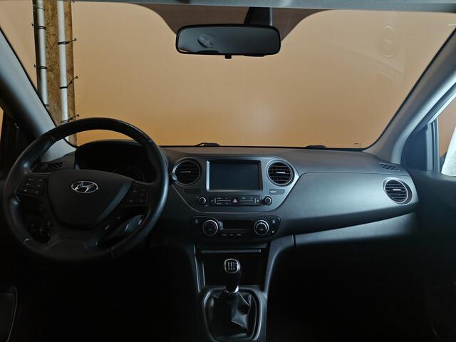 Hyundai I 10 1.0i i-Premium navi | stoelverwarming clima | stuurverwarming