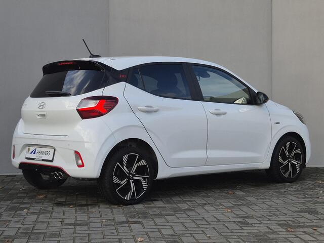 Hyundai I 10 1.0 T-GDI N Line 5-zits Handgeschakeld / Fabrieksgarantie tot 11-2028 / Allseason banden / Dealer onderhouden / Stuur-, en Stoel verwarming / Cruise control / Achteruitrijcamera / Apple Carplay Android Auto / Climate control /