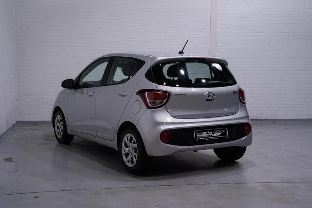 Hyundai I 10 1.0i Trend Collor-edition Airco Cruise Stoel- en stuurverwarming