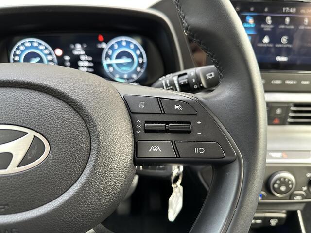 Hyundai I 20 1.0 T-GDI Comfort / Navigatie / Cruise / Elektrische Ramen V+A / Apple Carplay & Android Auto / 16'' LM Velgen /