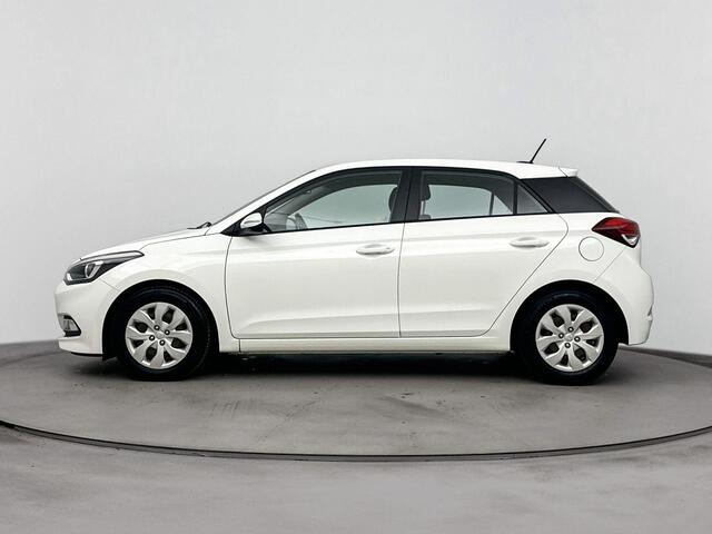 Hyundai I 20 1.0 T-GDI Comfort | Navi | Camera | Clima | Cruise Control | PDC Achter